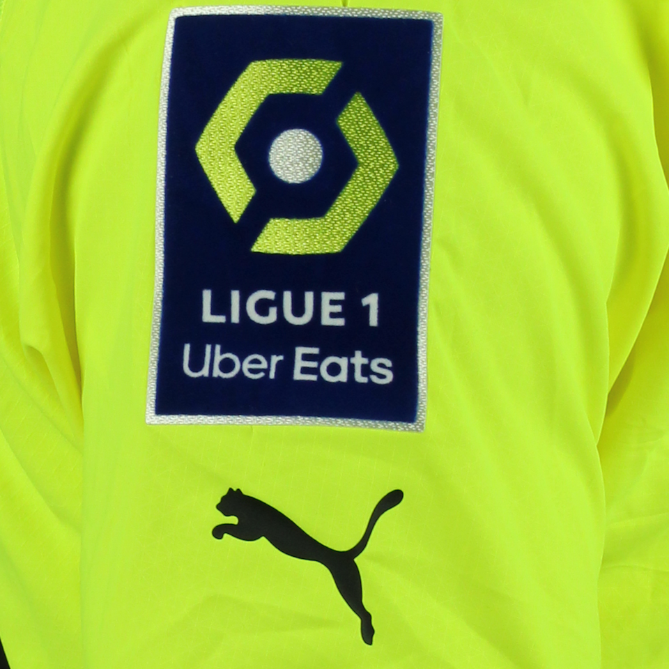 Simon Ngapandouetnbu Olympique de Marseille shirt