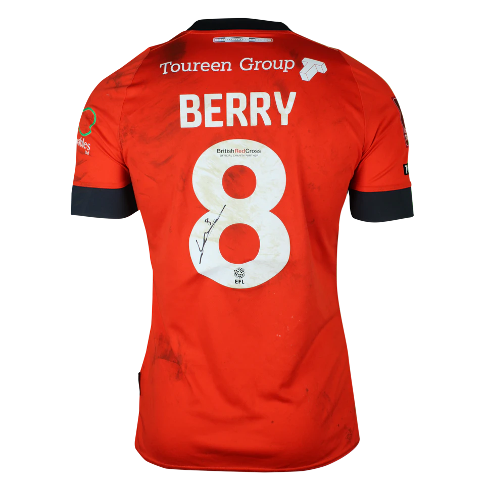 来自Luton Town的Luke Berry球衣