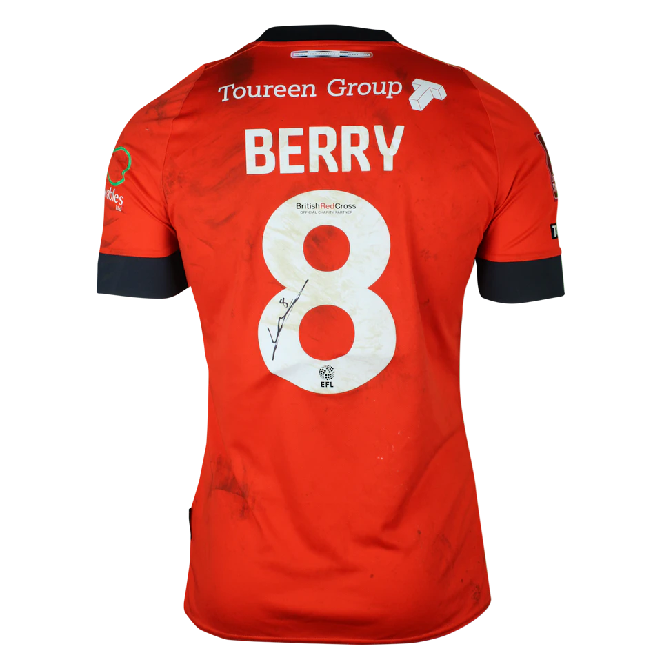 来自Luton Town的Luke Berry球衣