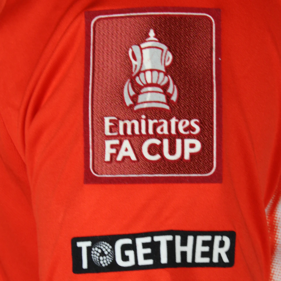 来自Luton Town的Luke Berry球衣