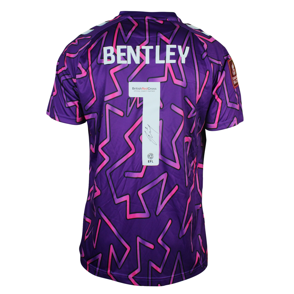 Daniel Bentley Bristol City jersey