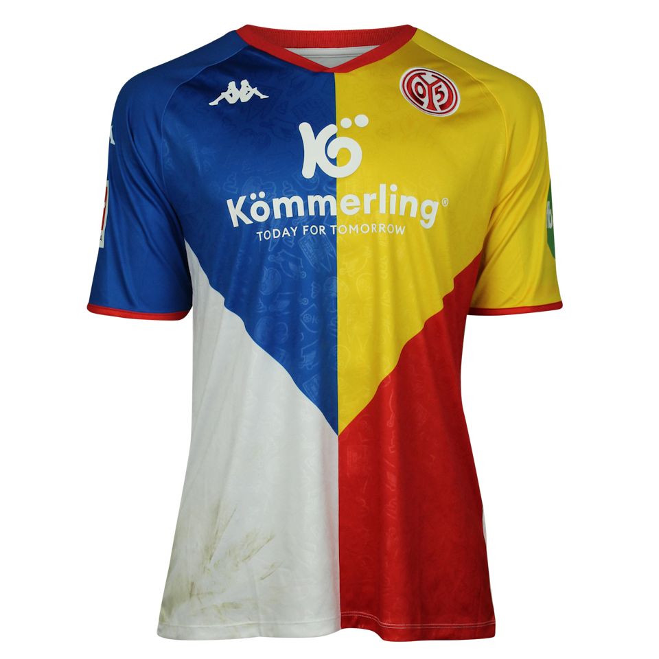 Karim Onisiwo  Mainz 05 shirt