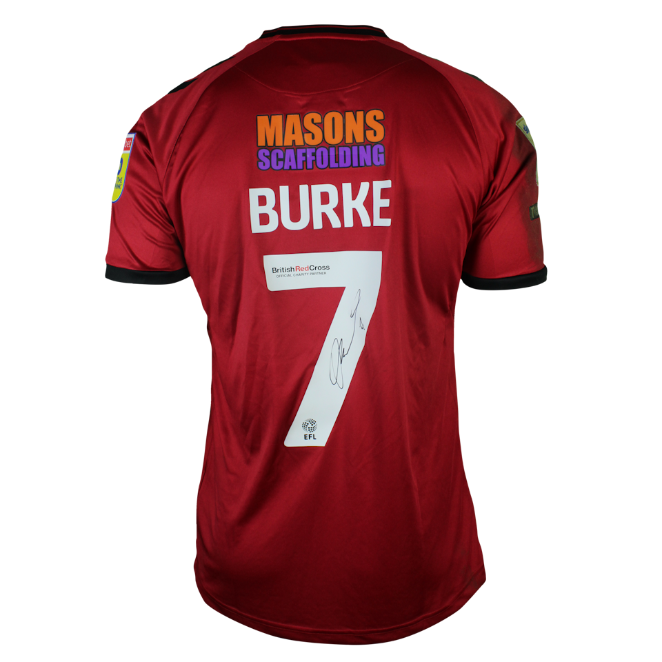 Millwall 팀의 Oliver Burke 셔츠