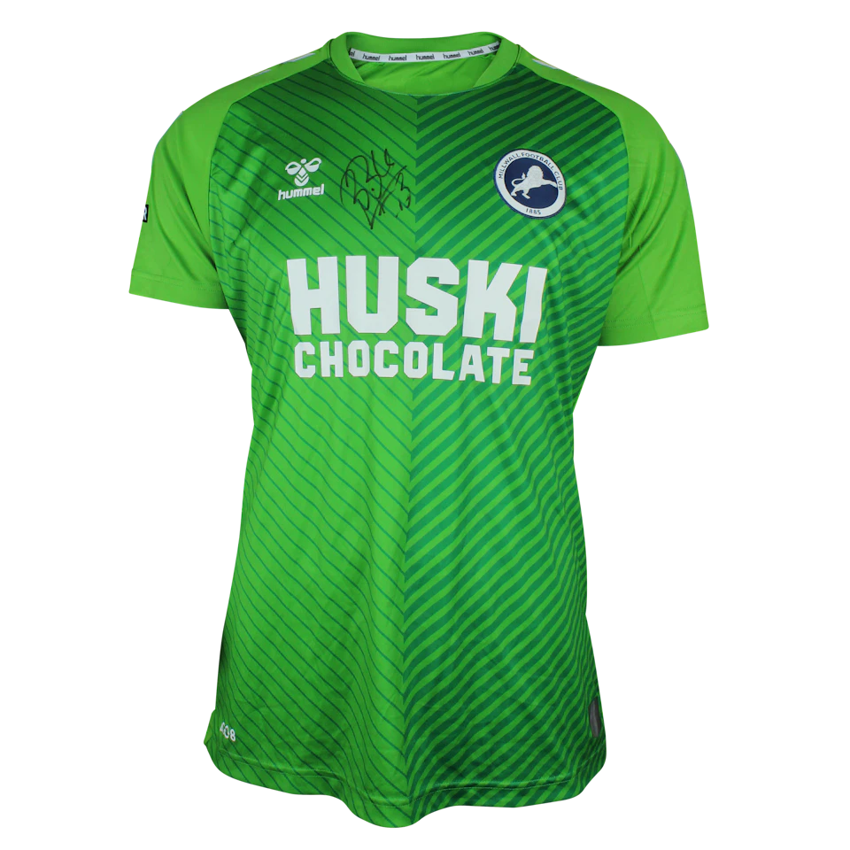 来自Millwall的Bartosz Bialkowski球衣