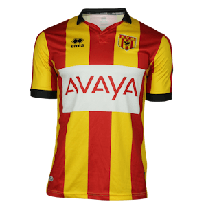 Ngal'ayel Mukau KV Mechelen camisa.