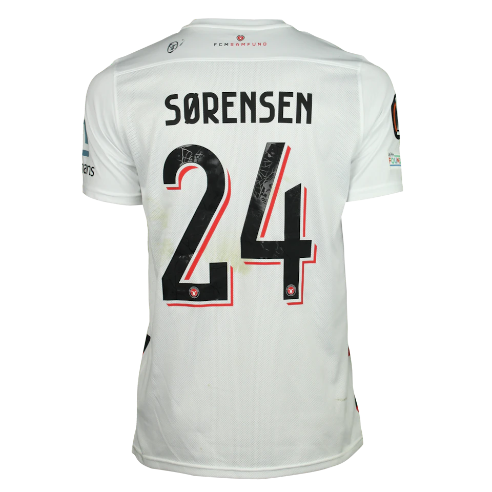 来自FC Midtjylland的Oliver Sørensen球衣