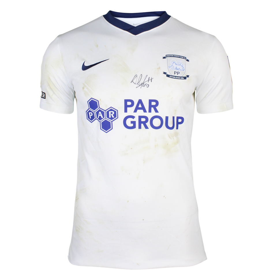 Álvaro Fernández Preston North End shirt