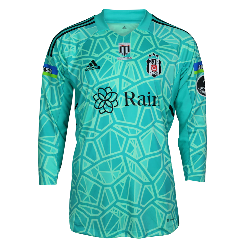 Fehmi Mert Günok Beşiktaş JK shirt