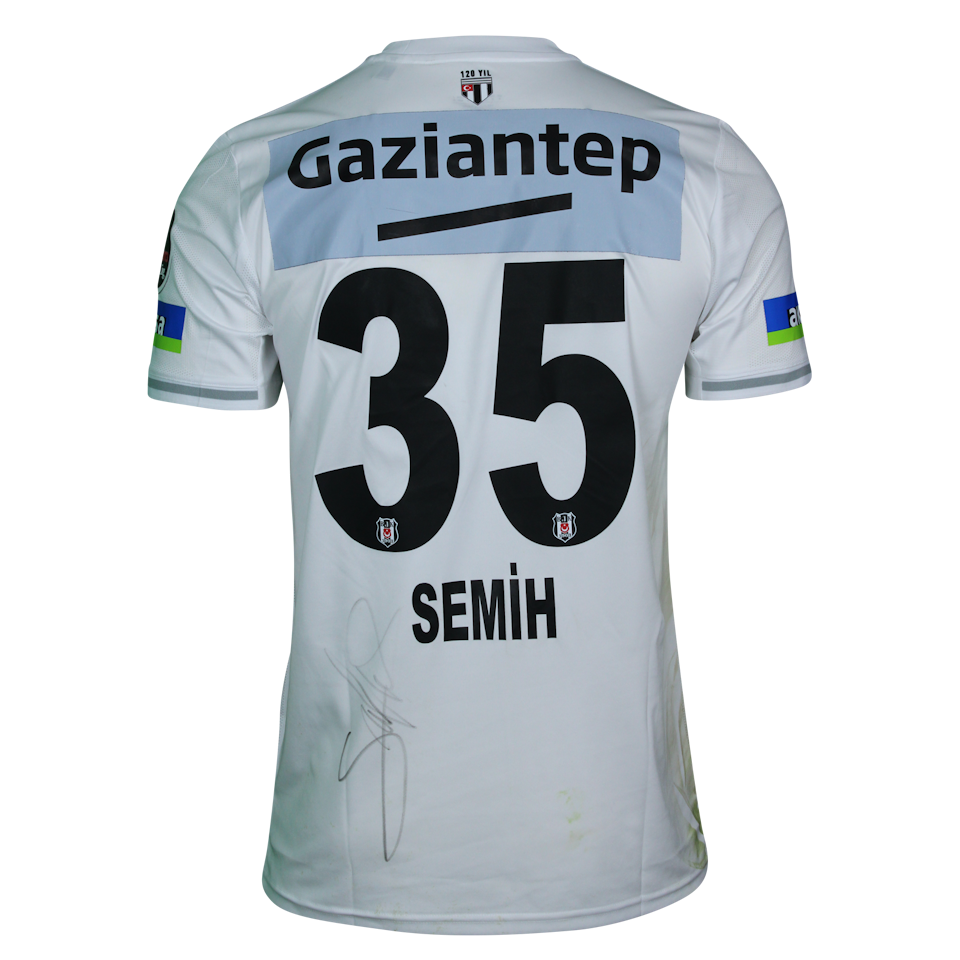 Semih Kılıçsoy Beşiktaş JK camisa.