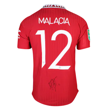 Tyrell Malacia Manchester United camisa.