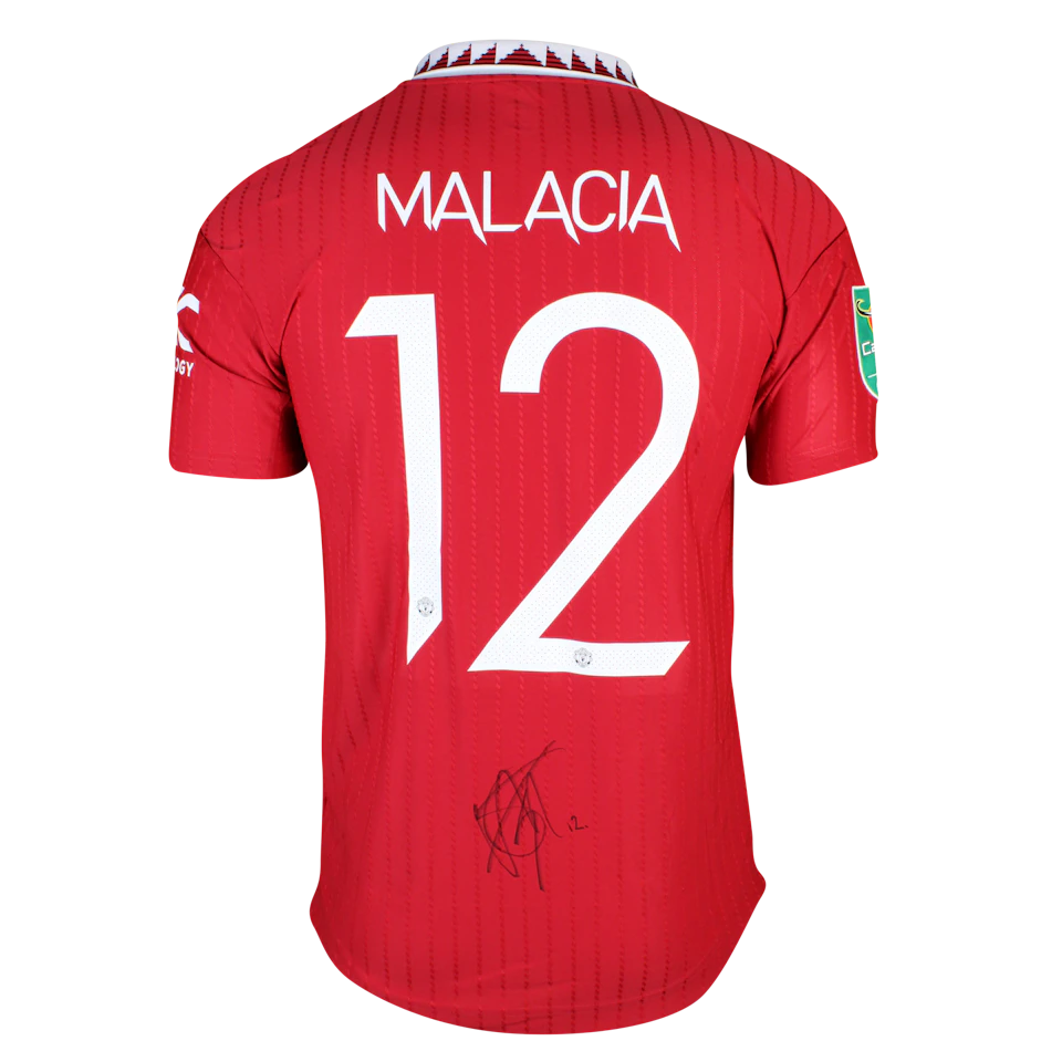Tyrell Malacia Manchester United camisa.