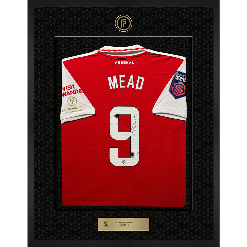 Beth Mead - World 11 - Framed Signed Shirt