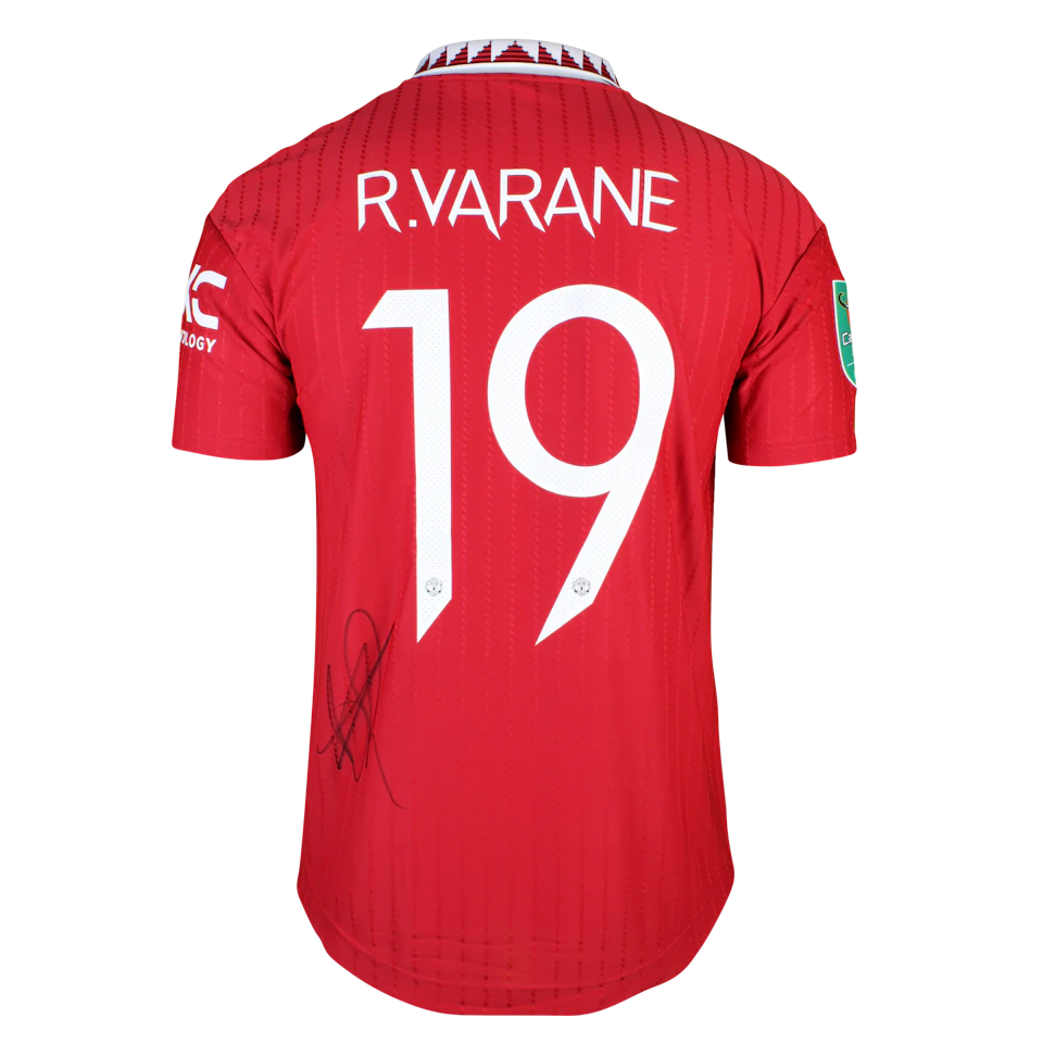 Raphaël Varane Manchester United shirt