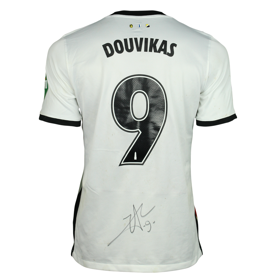 Anastasios Douvikas FC Utrecht shirt