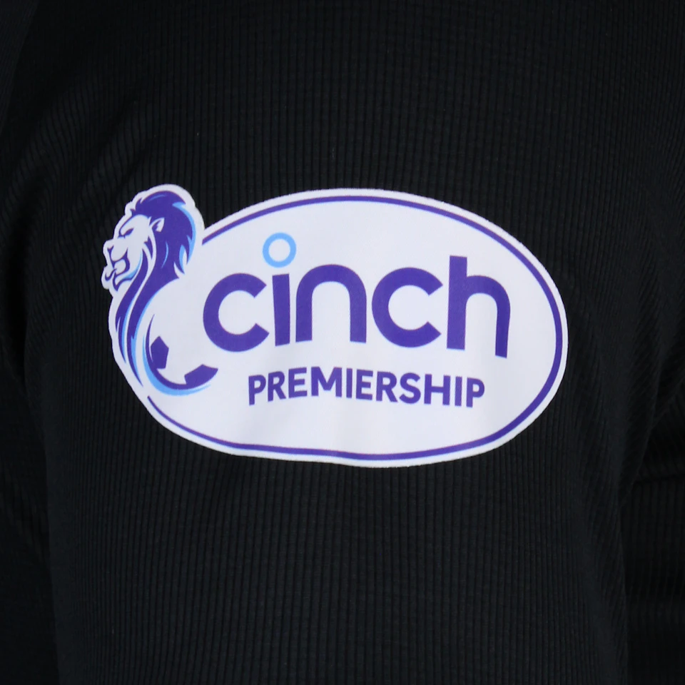 Oscar MacIntyre Hibernian jersey