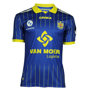 Lucas Ribeiro Costa S.K. Beveren camisa.
