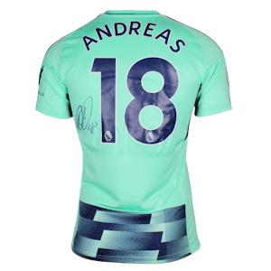 Andreas Pereira Fulham shirt