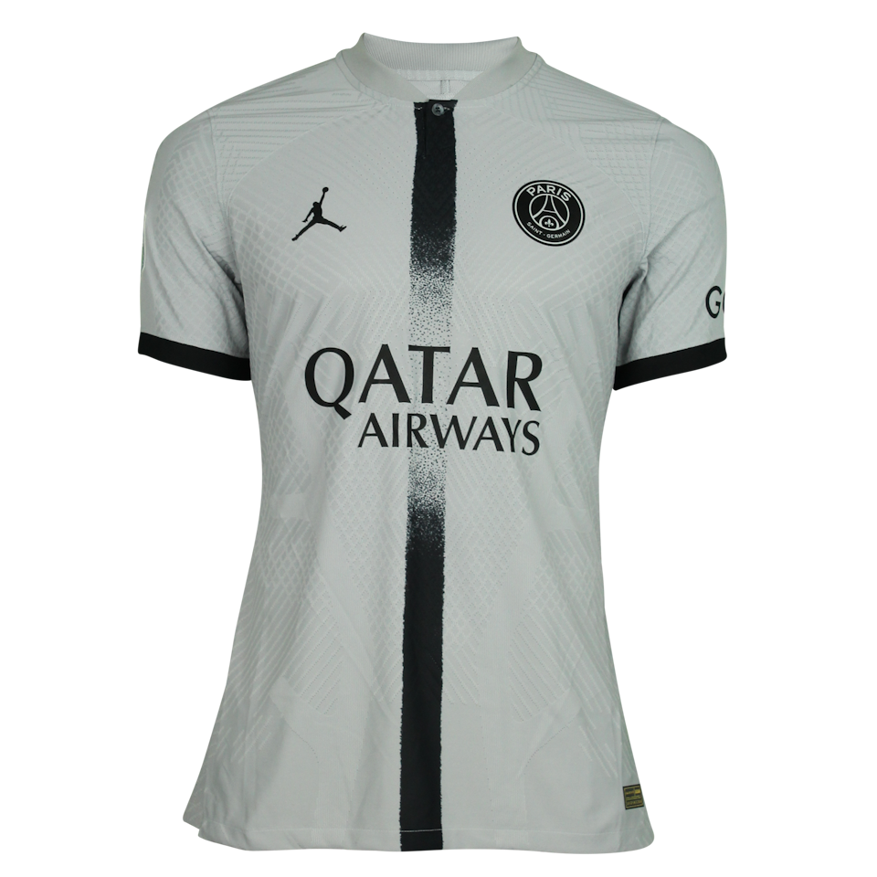 Paris Saint-Germain 팀의 Hugo Ekitike 셔츠