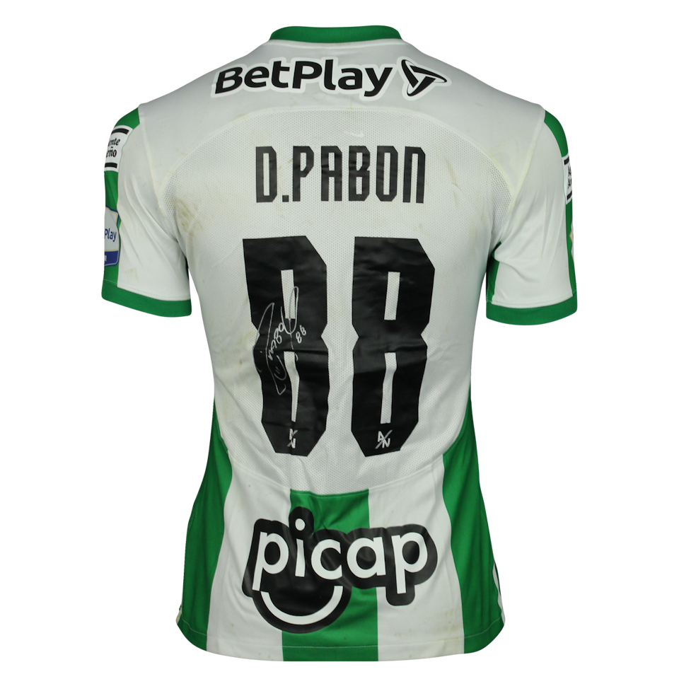 Dorlan Pabón Atlético Nacional shirt