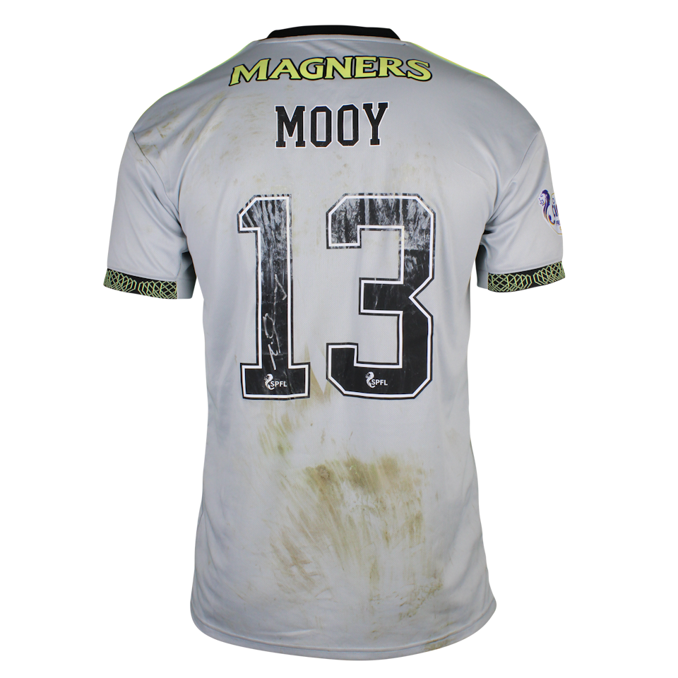Aaron Mooy Celtic shirt