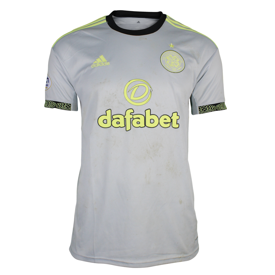 Aaron Mooy Celtic shirt