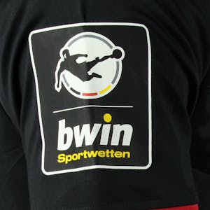 Benedict Hollerbach Wehen Wiesbaden jersey