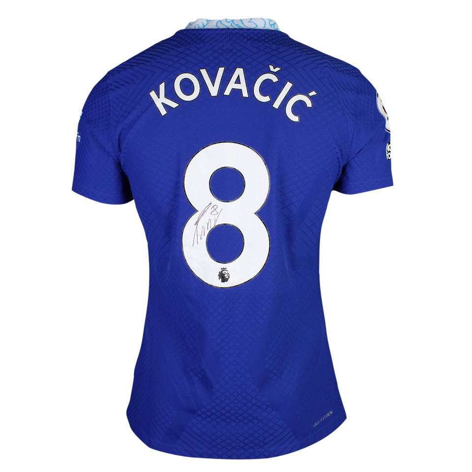 Mateo Kovačić Chelsea shirt