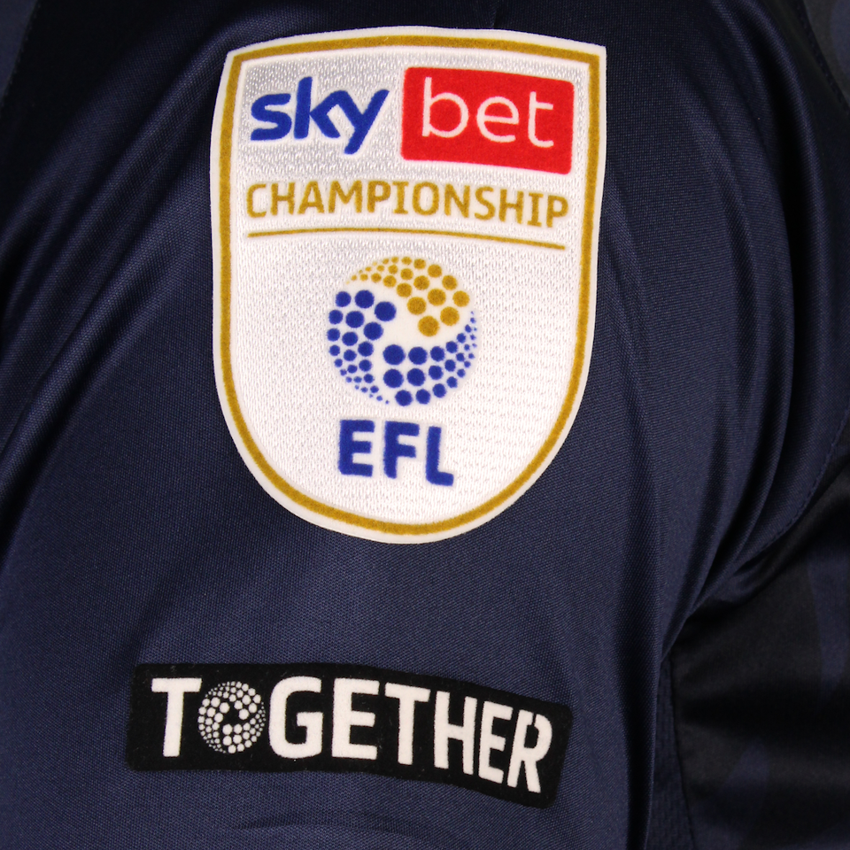 Maillot de Shaun Hutchinson (Millwall)