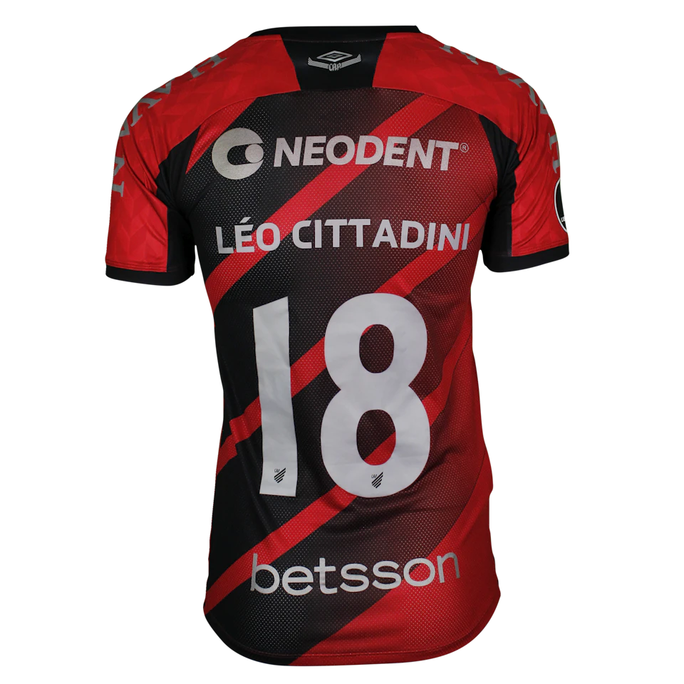 来自Athletico PR的Leo Cittadini球衣