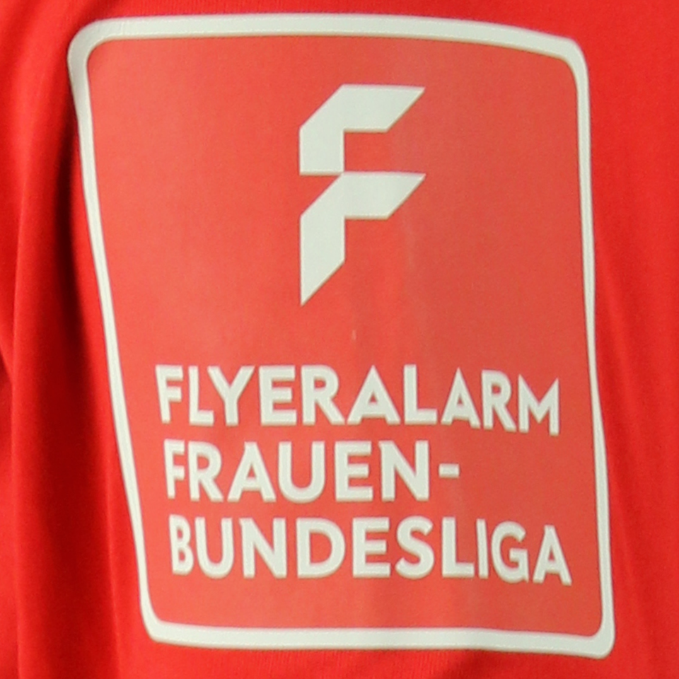 Aline Allmann SGS Essen W shirt