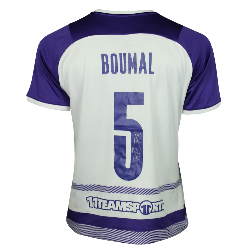 Petrus Boumal Mayega Újpest FC shirt