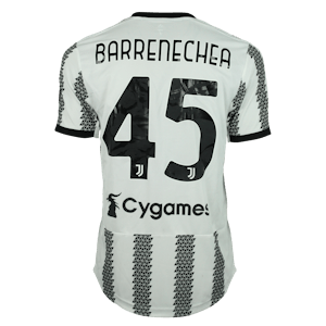 Enzo Barrenechea Juventus FC shirt