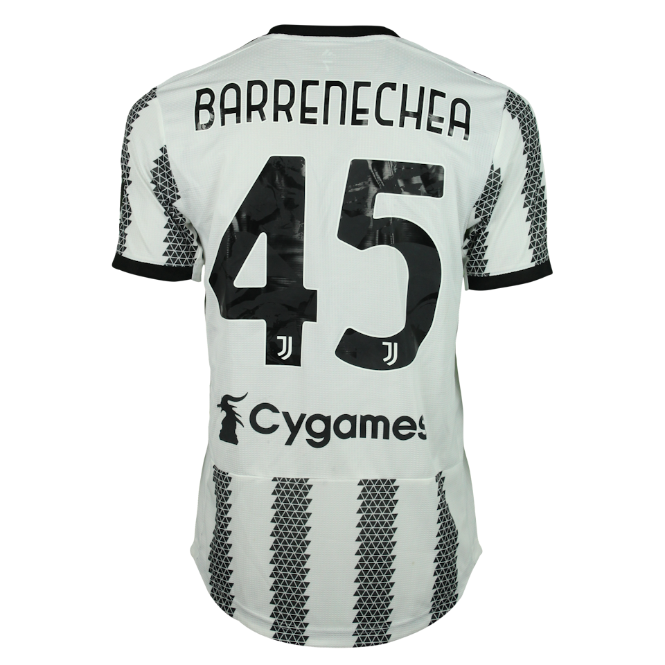 Enzo Barrenechea Juventus FC shirt