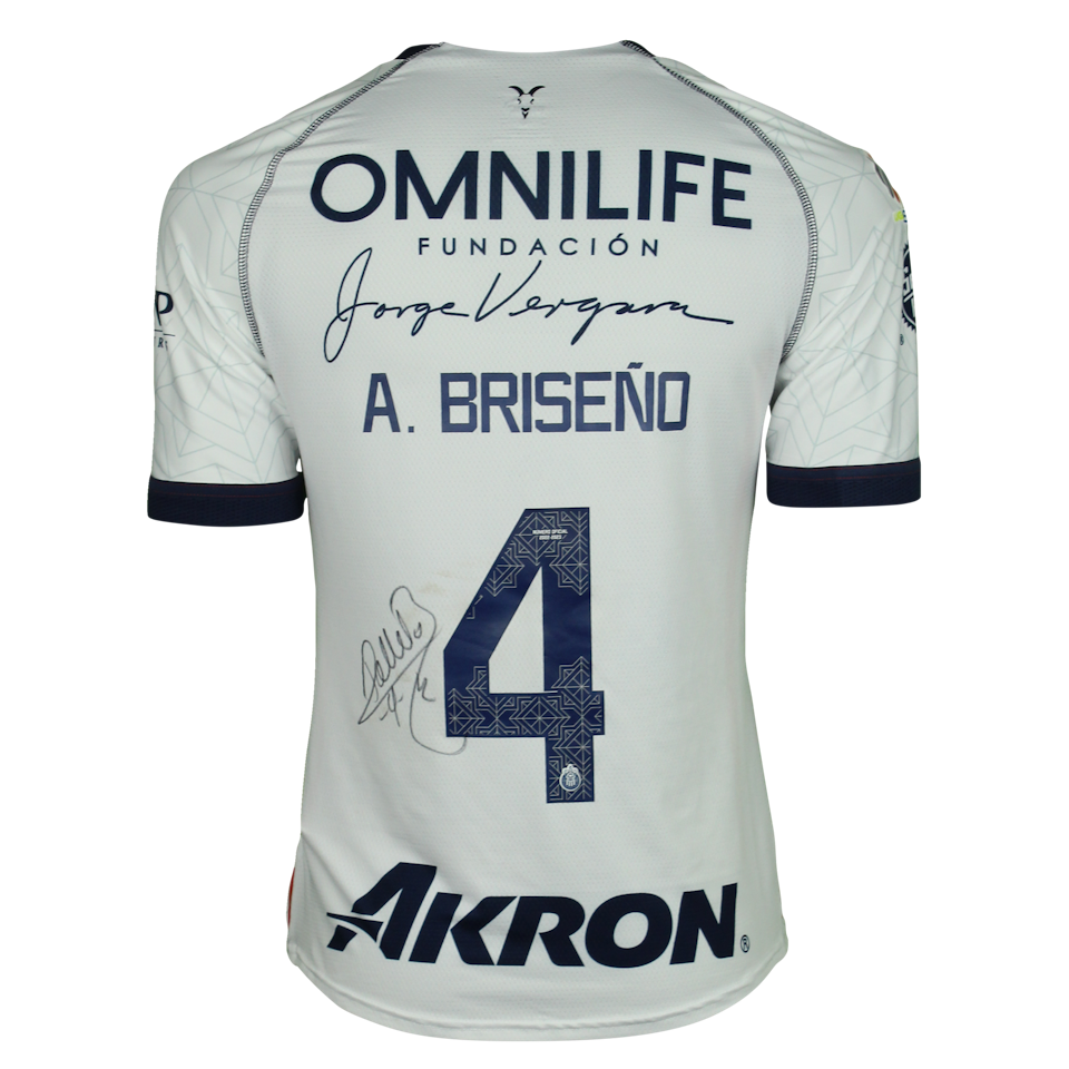 Antonio Briseño Chivas Guadalajara shirt