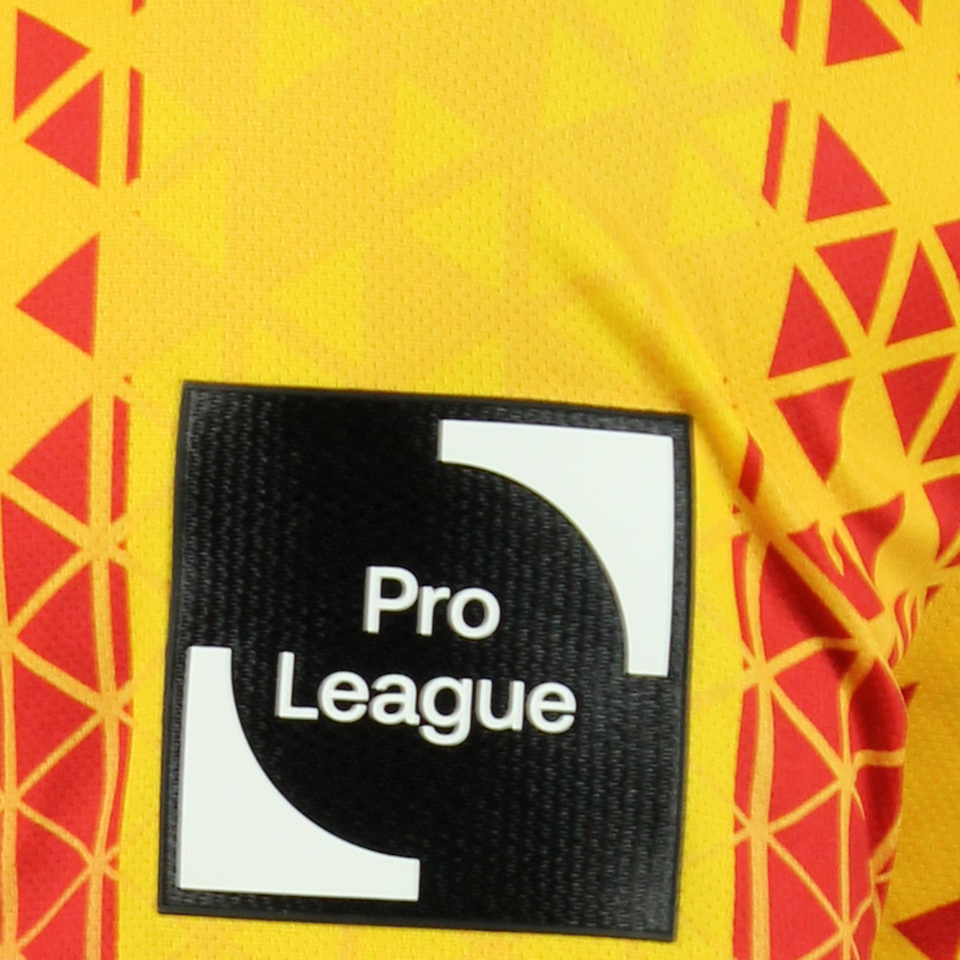 Ngal'ayel Mukau KV Mechelen shirt