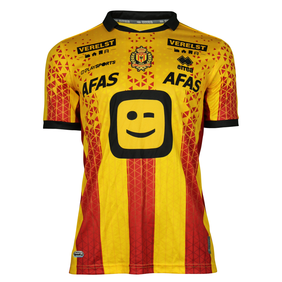 Ngal'ayel Mukau KV Mechelen shirt