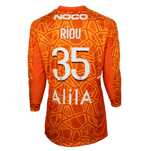 Rémy Riou Olympique Lyonnais のシャツ