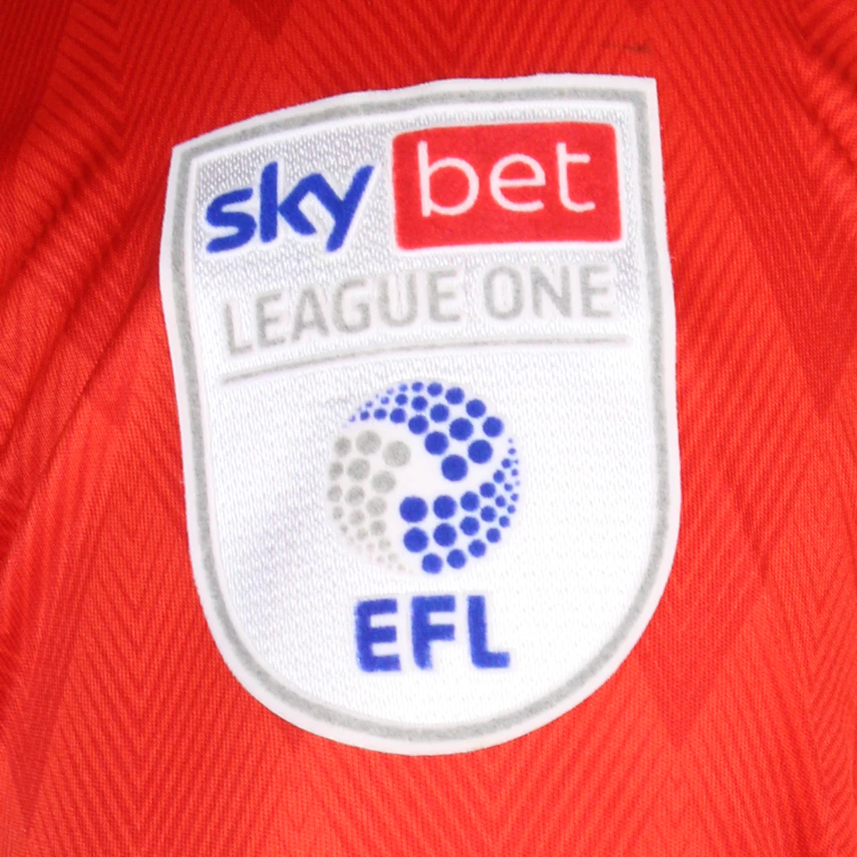 Shirt van Mandela Egbo Charlton Athletic