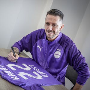 Péter Kabát 