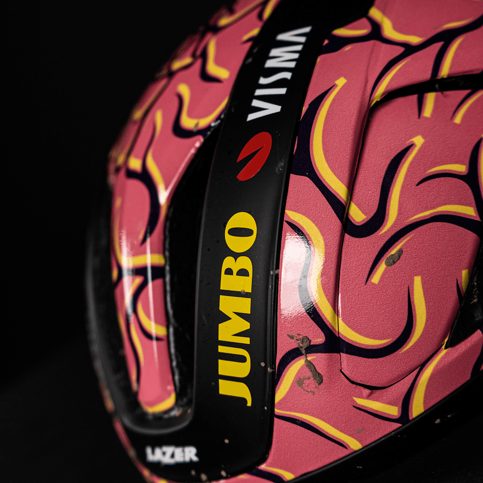 Noemi Rüegg - Helmet 