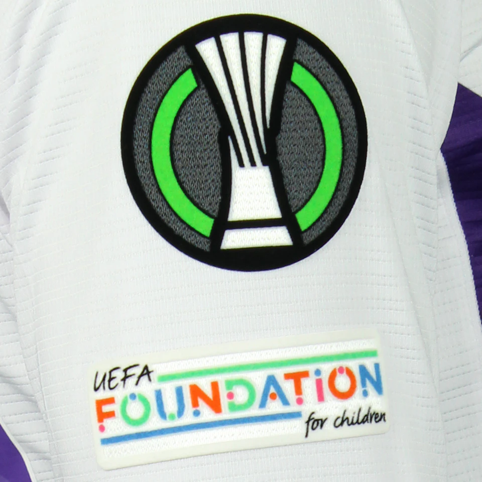 来自ACF Fiorentina的Giacomo Bonaventura球衣