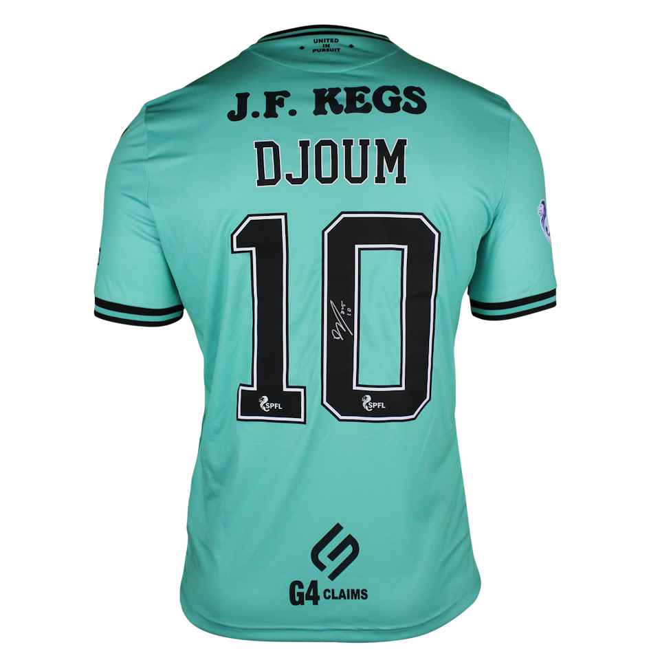 Arnaud Djoum Dundee United shirt