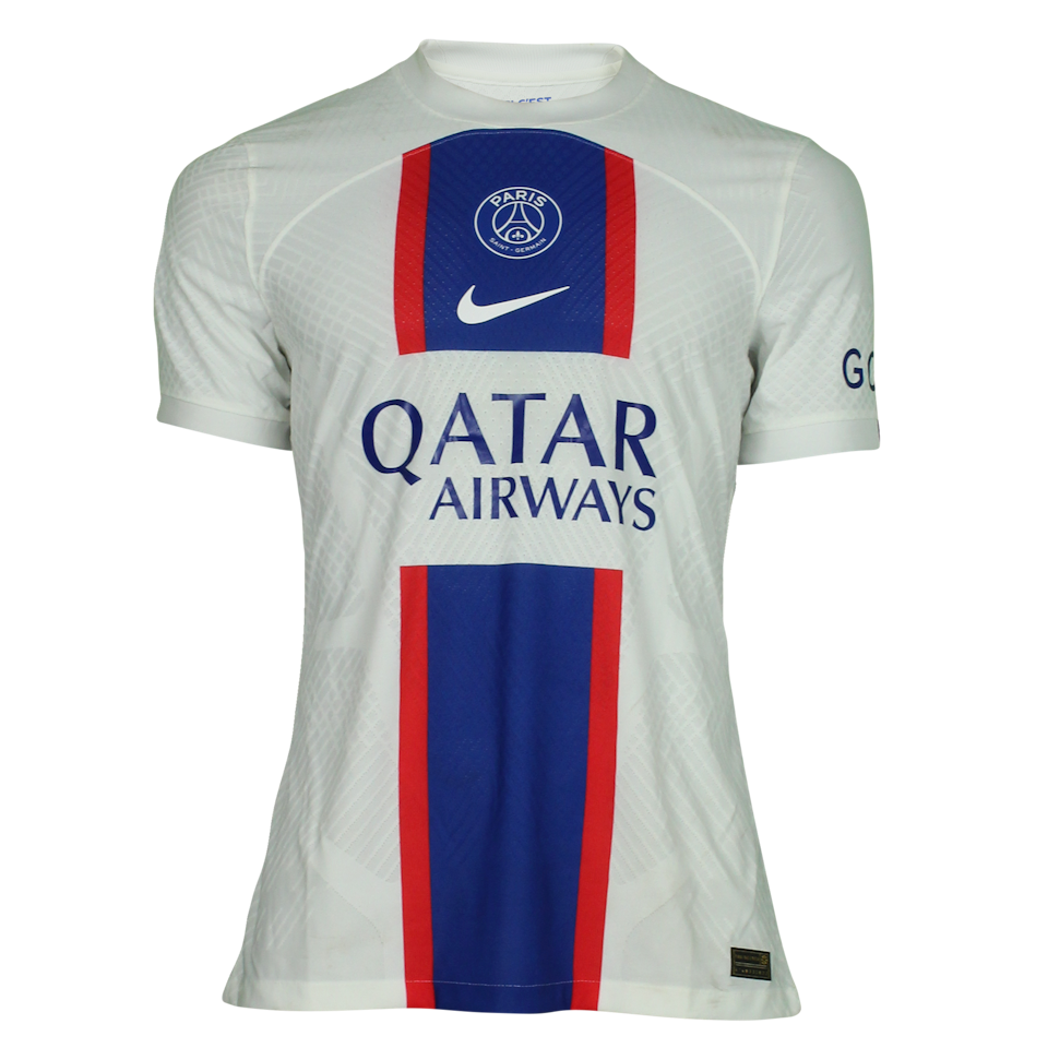 Danilo Paris Saint-Germain shirt