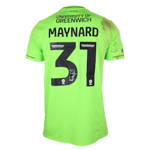 Charlton Athletic 팀의 Ashley Maynard-Brewer 셔츠