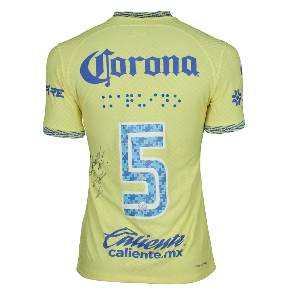 Pedro Aquino Sánchez Club América shirt