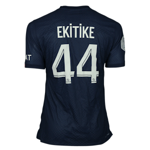 Hugo Ekitike Paris Saint-Germain forması