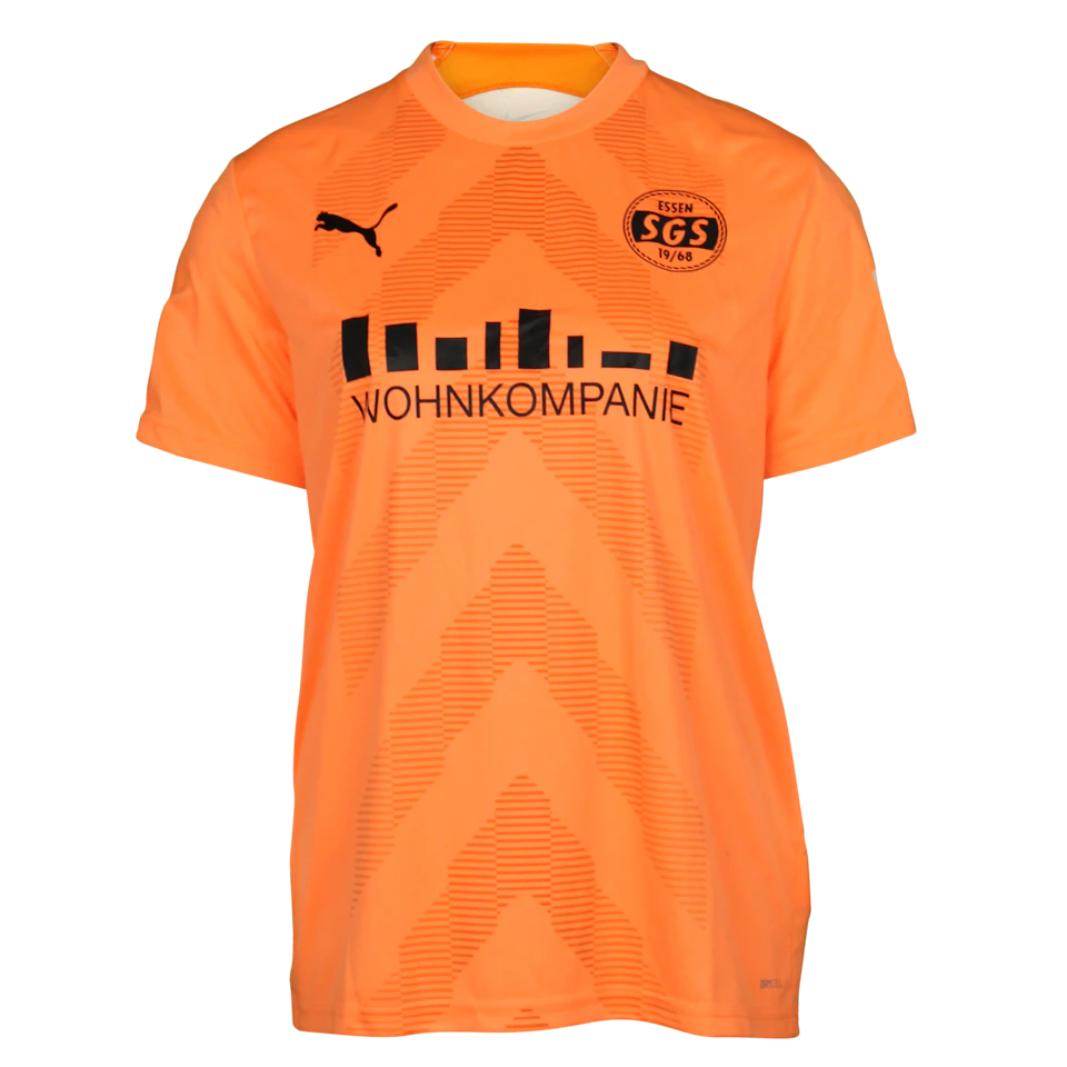 SGS Essen W-Trikot von Sophia Winkler