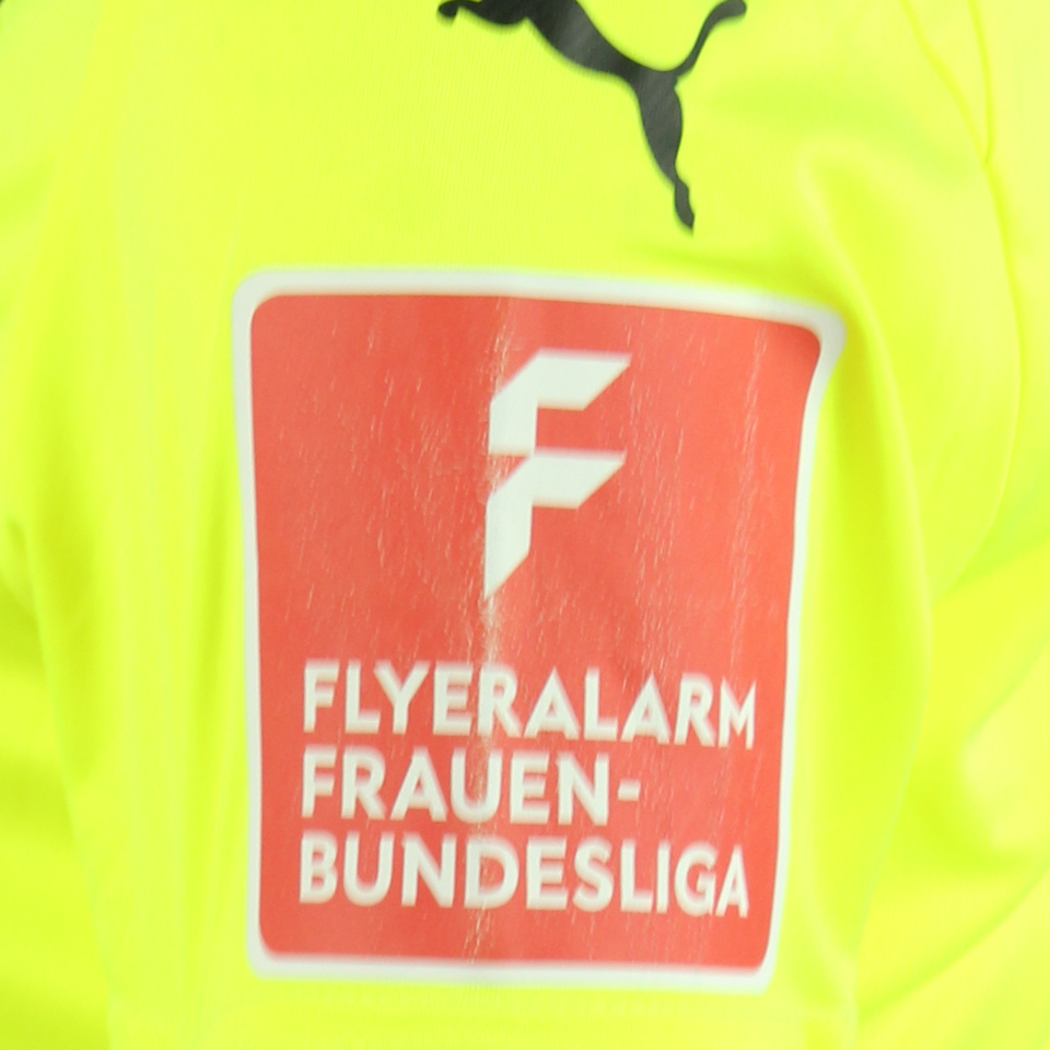 Natasha Kowalski SGS Essen W shirt