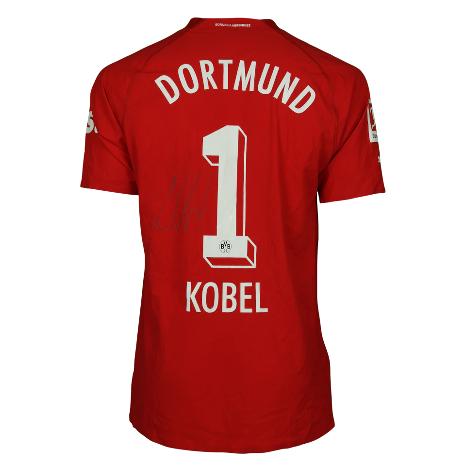 来自Borussia Dortmund的Gregor Kobel球衣