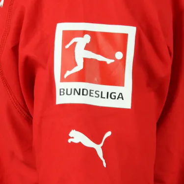 来自Borussia Dortmund的Gregor Kobel球衣